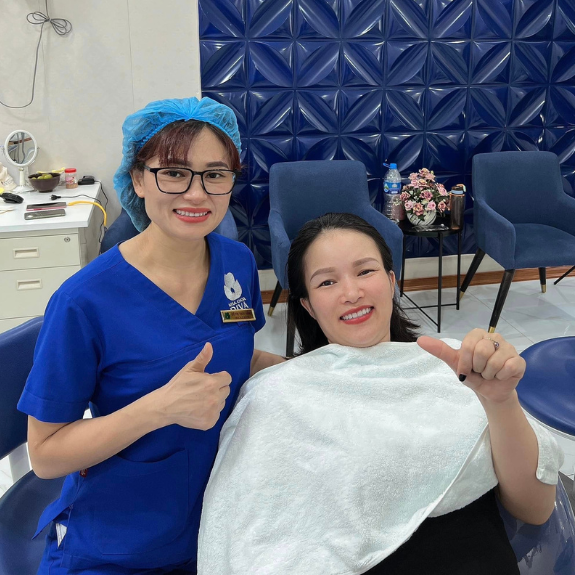 <b>Vũ Thị Vụ </b>
<span>Bọc 20 răng Venus </span>